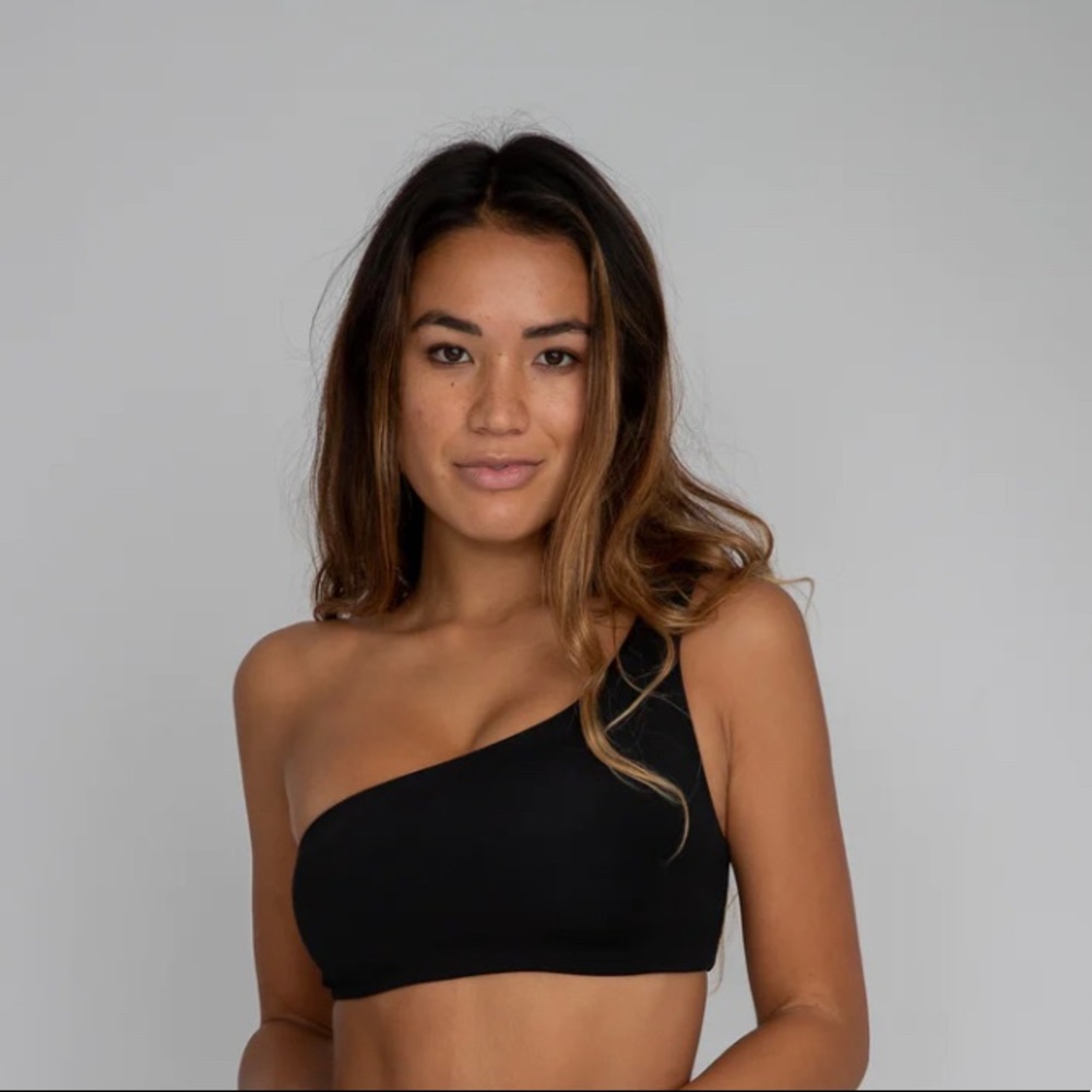 SKATIE Ellis Top - Black